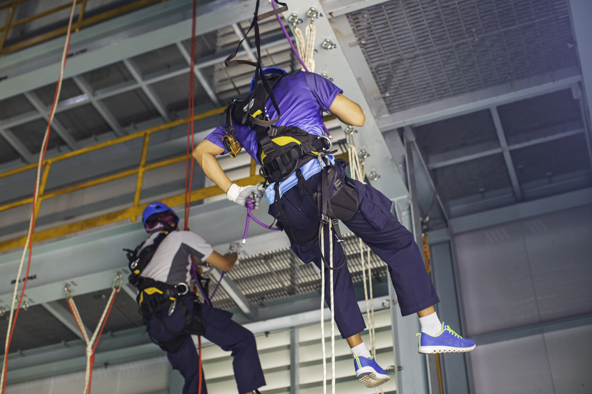 male-worker-training-rope-access-work-high